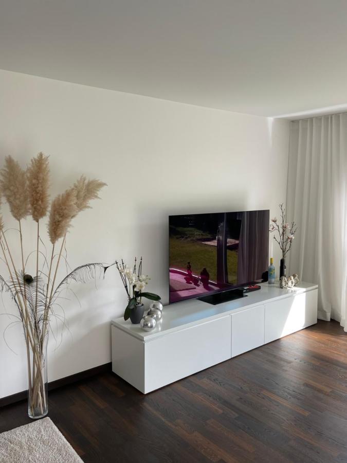 Gemuetliche Villa Am Waldrand In Taunusstein Exteriör bild