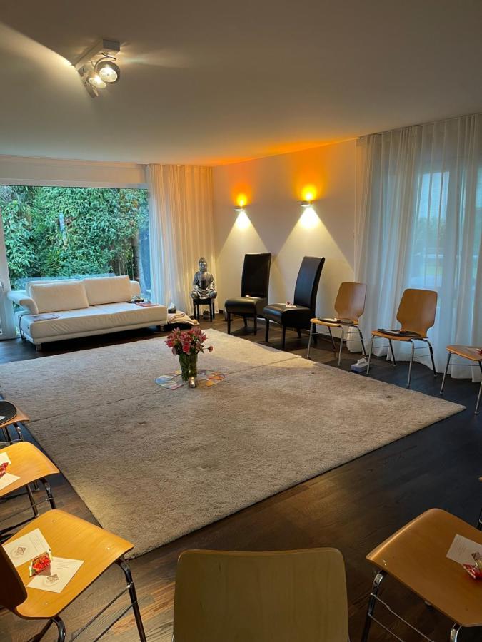 Gemuetliche Villa Am Waldrand In Taunusstein Exteriör bild