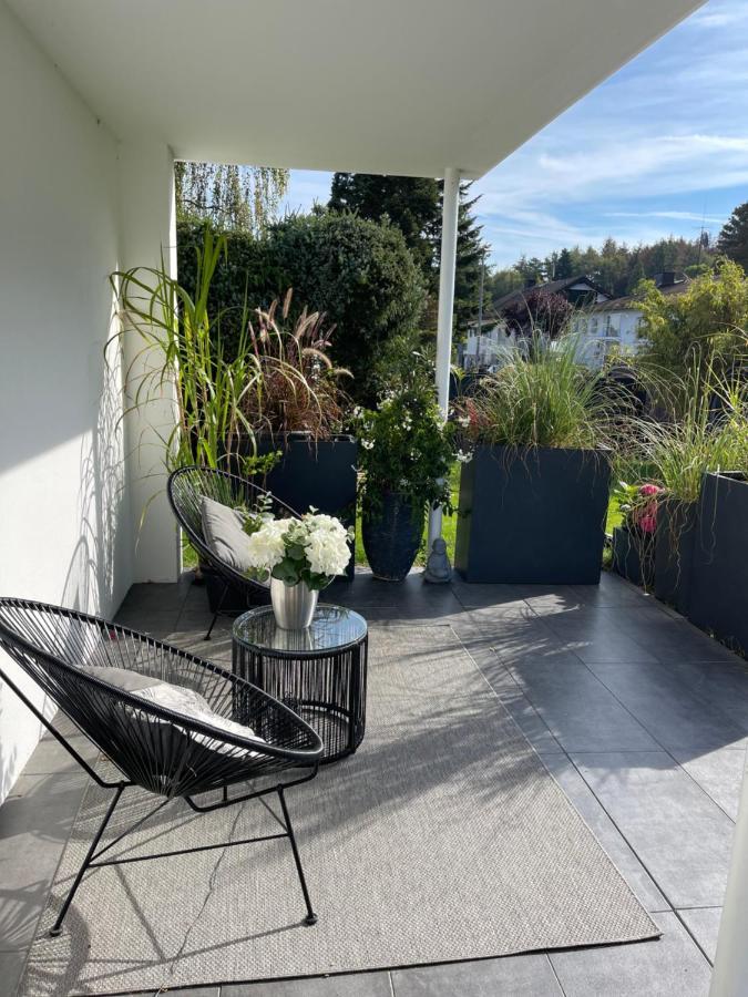 Gemuetliche Villa Am Waldrand In Taunusstein Exteriör bild
