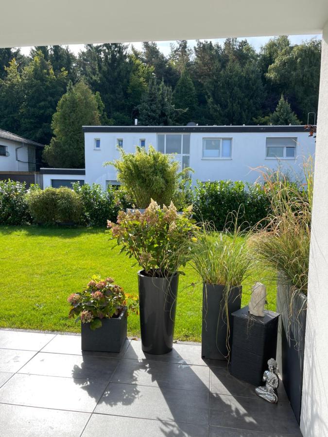 Gemuetliche Villa Am Waldrand In Taunusstein Exteriör bild